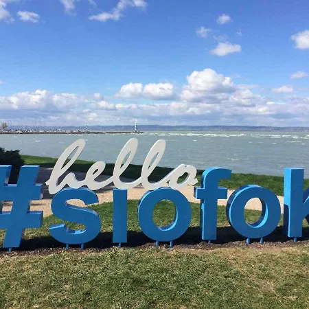 In - Balaton 39540 Siófok